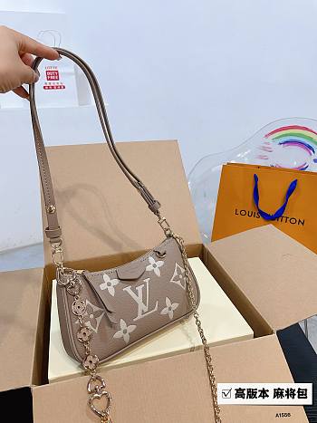 Sale Louis Vuitton Bag 02
