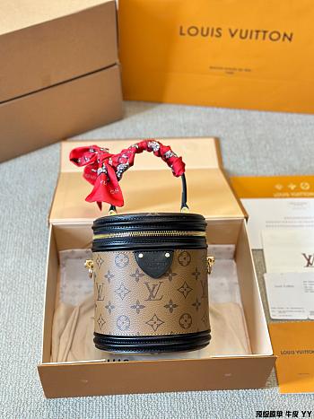 Sale Louis Vuitton Bag 44