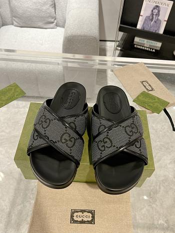 Gucci Men's Slide Sandal Grey