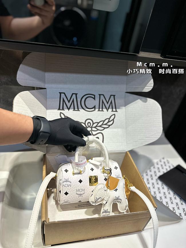 Sale MCM Bag 06 - 1