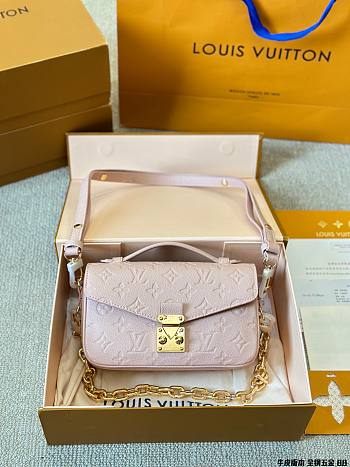 Sale Louis Vuitton Bag 65
