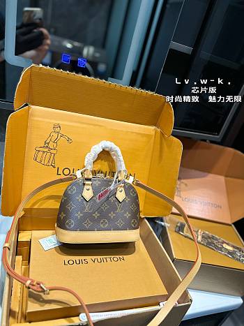 Sale Louis Vuitton Bags 75