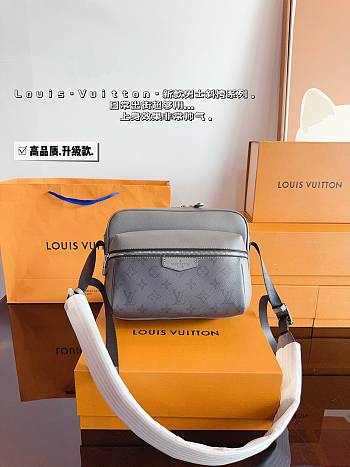 Sale Louis Vuitton Bags 83