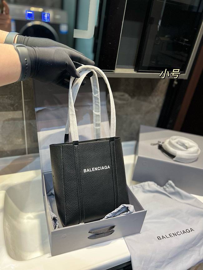 Sale Balenciaga Bag 30 - 1