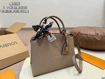 Sale Louis Vuitton Bags 105