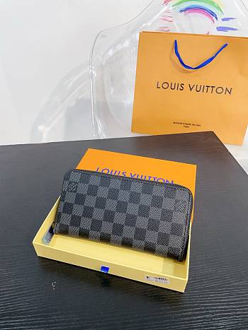 Sale Louis Vuitton Bags 111