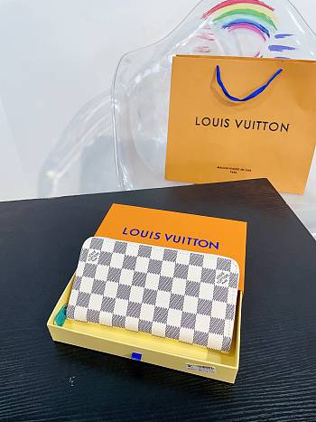 Sale Louis Vuitton Bags 114