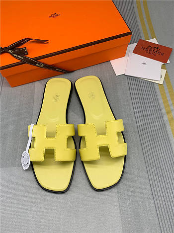 Hermes Oran Sandal Yellow Leather