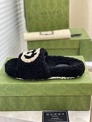 Gucci Slides Fur Black - 6