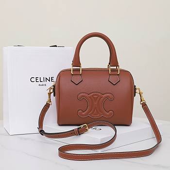Celine Bag Brown 113773 Size 20x14x10.5cm