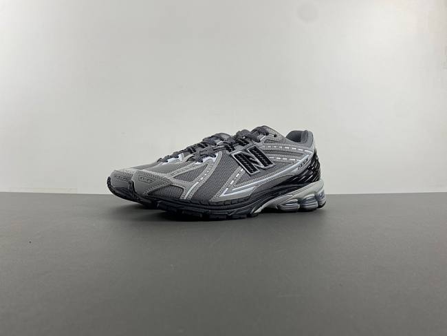 New Balance 1906R Castlerock Rain Cloud M1906RLG - 1