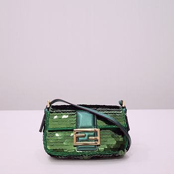 Fendi Baguette Bag Green 6348 Size 19.5x5x11cm