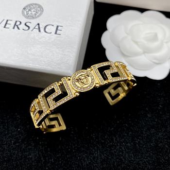 Versace Bracelet Gold 02