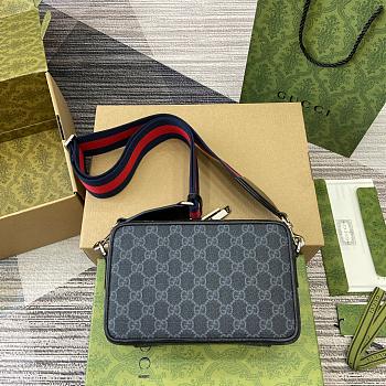 Gucci 802148 Size 14 x 22.5 x 7.5cm