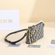 Dior Black and White Handbags B930291 Size 23x13x5cm - 5
