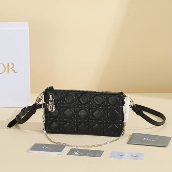 Dior Black Handbags B930290 Size 23x13x5cm