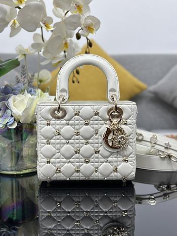 Dior Four-Square Star Pegs White B930514 Size 20x16x8cm