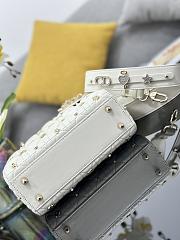 Dior Four-Square Star Pegs White B930514 Size 20x16x8cm - 5