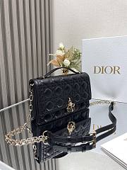 Dior Handbag Black Lambskin B930556 Size 24x14 x7cm - 3