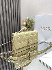 Dior Handbag Yellow Lambskin B930556 Size 24x14 x7cm - 6