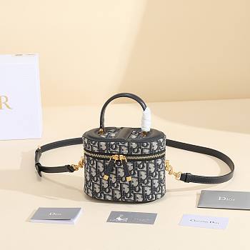 Dior Signature Vanity Bag in Blue Size 16x11x9cm