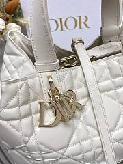 Dior Toujours Handbag White B930536 Size 28x19x21cm - 4