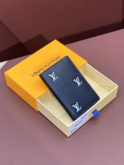 Louis Vuitton Wallet 322130 - 1