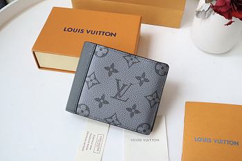 LV MULTIPLE WALLET M30843 Size 11X5X8CM