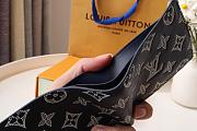 LV Multiple Wallet M83380 Size 11.5x9x1.5CM - 3