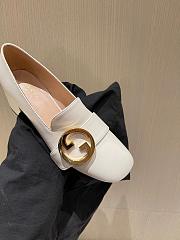 Gucci Blondie Mid-Heel Pumps White - 5