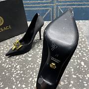 Versace Pointed Toe Black Lacquer Leather Pumps - 4