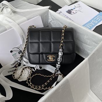 Chanel Should Bag AS3330 Black Size 17x14x7cm