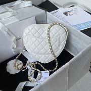 Chanel Should Bag Heart AS3191White Size 16x18x6cm - 2