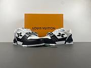 Louis Vuitton LV trainer Velcro white and black - 6