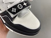 Louis Vuitton LV trainer Velcro white and black - 3