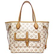LV Neverfull Buci Box White MM Bag Size 32 x 28 x 14 cm - 1