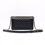 Boy Chanel Handbag Medium Granied Calfskin A67086 size (25 x 15 x 9 CM) - 3