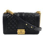 CHANEL Quilted CC GHW Boy 25 Chain Shoulder Bag A67086 Calfskin Leather Black  size 25x14x6.5cm - 3
