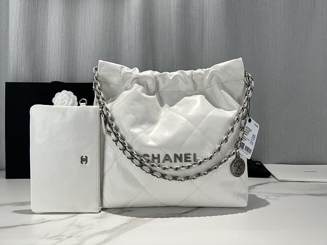 Chanel 22 garbage bag silver Size: 35*37*7 cm - 1