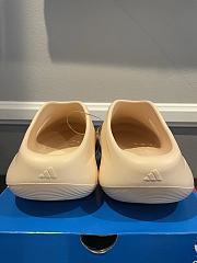 Adidas AdiFom IIInfinity Mules Sandals sliver Ivory - 3