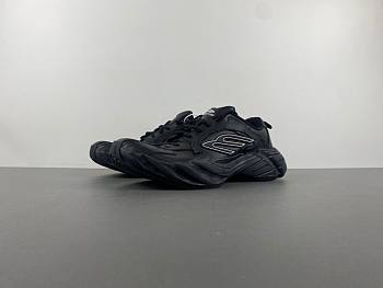 Balenciaga BLACK Sports shoes MONDAY 825418 WDTSC 1000