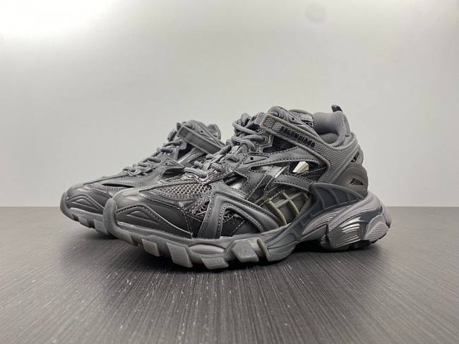 Balenciaga Track.2 Dark Grey  668823 W3CT1 1800 - 1