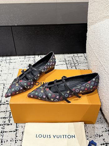 LouisVuitton25 Spring and Summer Pointed High Heels Eagle black