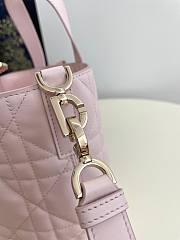 The Dior Toujours Bag Returns with a Bold pink size: 16*12*18cm - 5