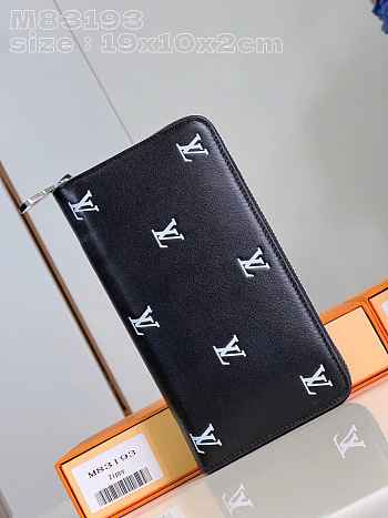   LV* men's and women's black long wallet, calfskin, printed with VIP logo M83193 size: 19.5 x 10.5 x 2.5 cm