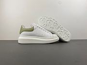 Alexander McQueen Oversized Lace-Up Sneakers AMCQ-WZ207 - 3