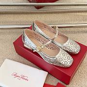 Roger Vivier Vivier Leather Mary Jane Pumps Gold - 6