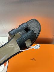 Hermes Oran Black Ostrich Slides - 4