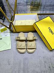 https://www.tikhub.ru/bags/fendi-feel-mesh-sandals-raffia.html - 4