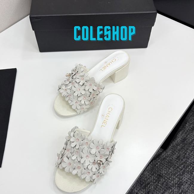 Chanel new camellia slippers white - 1